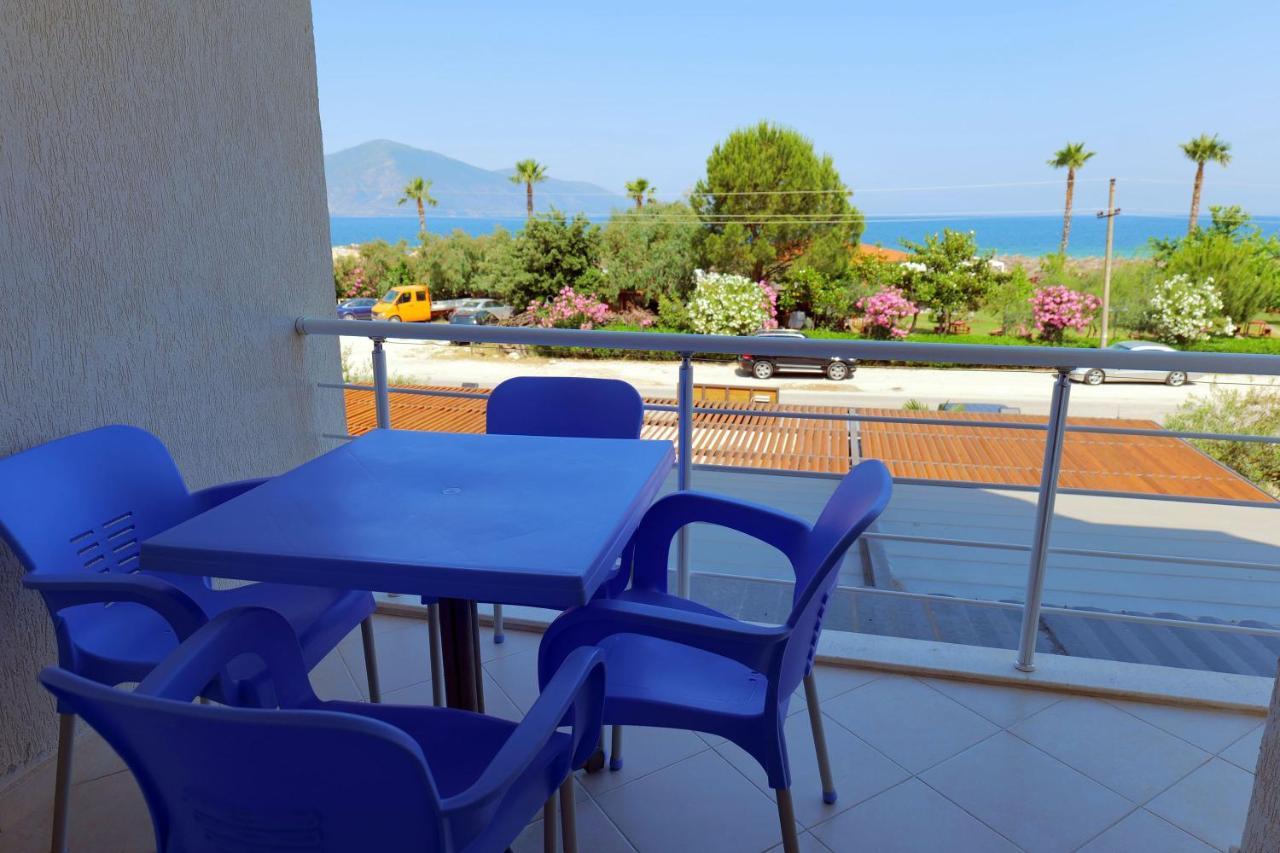Almare Apartments Vlorë Esterno foto