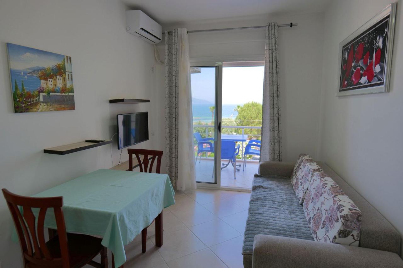 Almare Apartments Vlorë Esterno foto