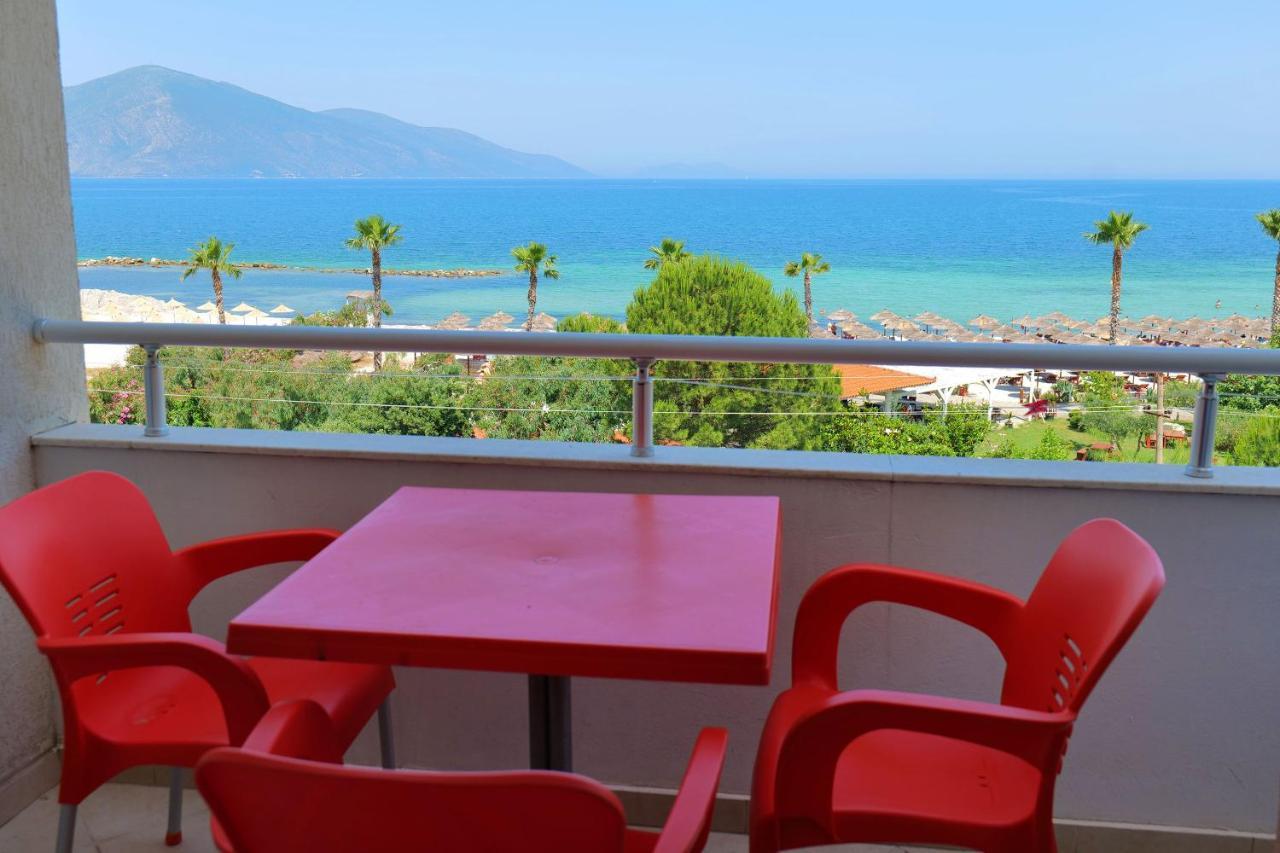 Almare Apartments Vlorë Esterno foto