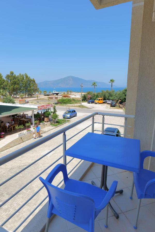Almare Apartments Vlorë Esterno foto