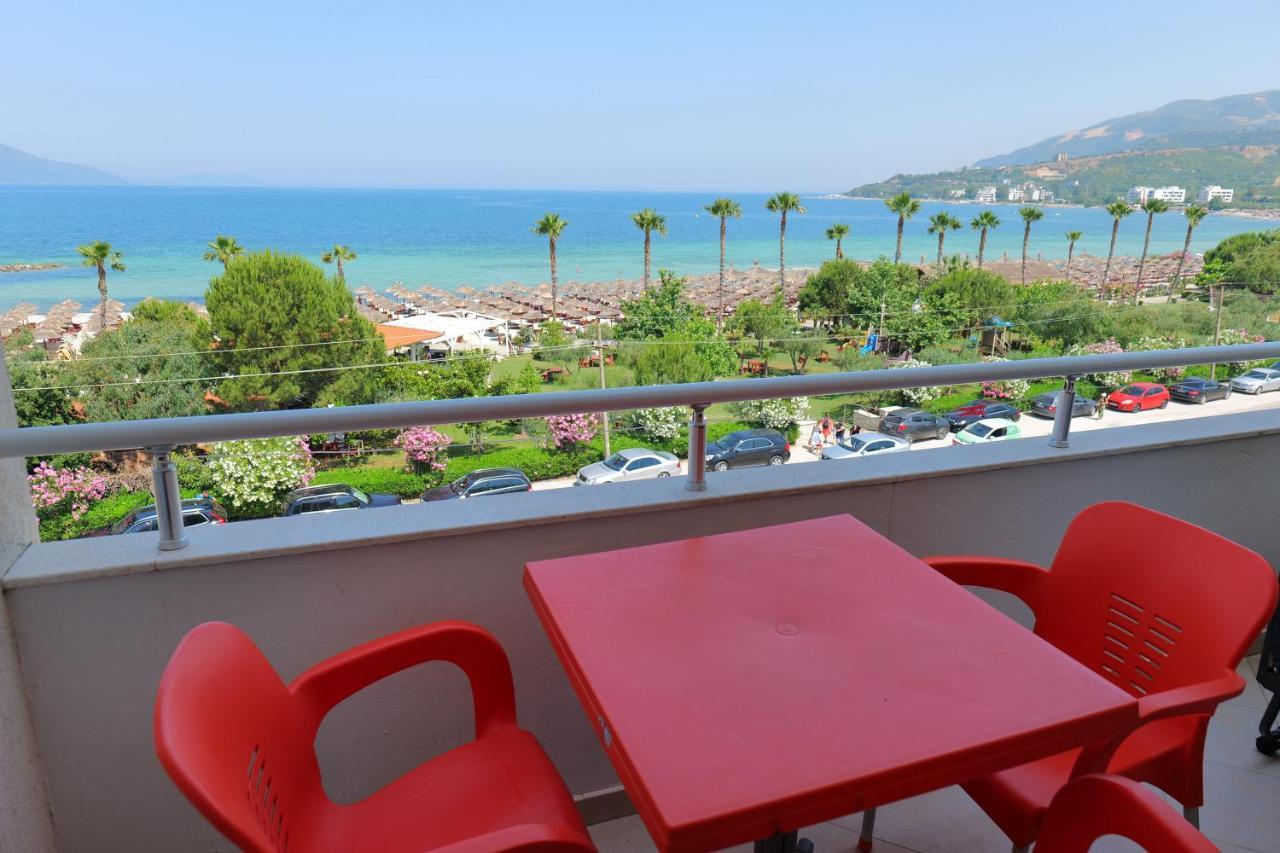 Almare Apartments Vlorë Esterno foto